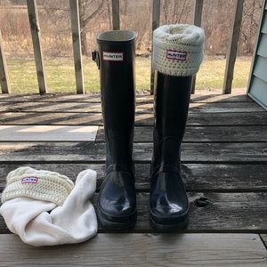 Tall black Hunter boots & knit boot socks